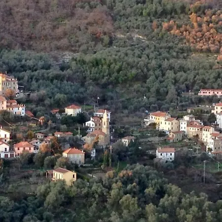 Casa Del Lupo Molini (Liguria)